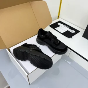 CHANEL SNEAKERS – CNS011