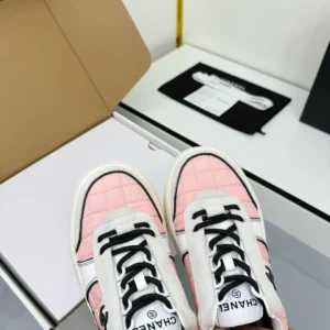 CHANEL SNEAKERS – CNS012