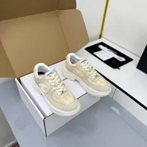CHANEL SNEAKERS – CNS015