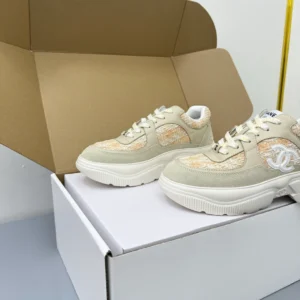 CHANEL SNEAKERS – CNS015
