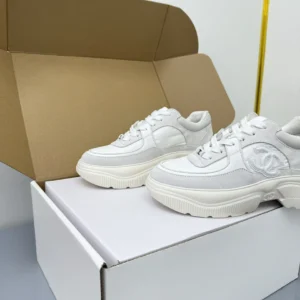 CHANEL SNEAKERS – CNS017
