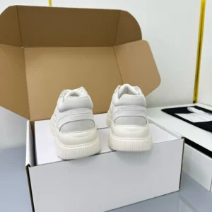 CHANEL SNEAKERS – CNS017