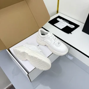 CHANEL SNEAKERS – CNS017