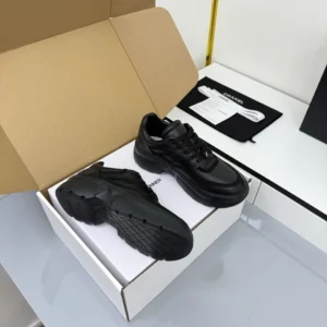 CHANEL SNEAKERS – CNS018