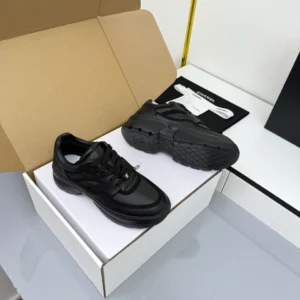 CHANEL SNEAKERS – CNS018