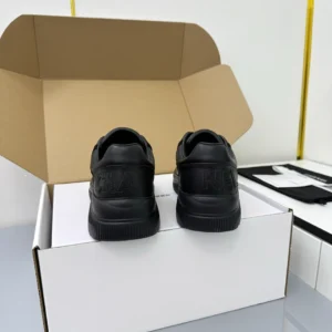 CHANEL SNEAKERS – CNS018