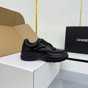 CHANEL SNEAKERS – CNS018