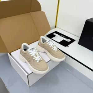 CHANEL SNEAKERS – CNS019