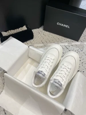 CHANEL SNEAKERS – CNS025
