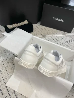 CHANEL SNEAKERS – CNS025