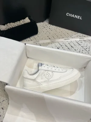 CHANEL SNEAKERS – CNS025