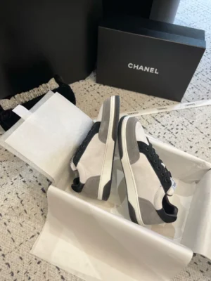 CHANEL SNEAKERS – CNS028