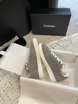 CHANEL SNEAKERS – CNS030