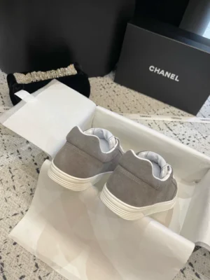 CHANEL SNEAKERS – CNS030
