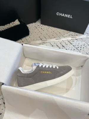 CHANEL SNEAKERS – CNS030