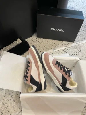 CHANEL SNEAKERS – CNS035