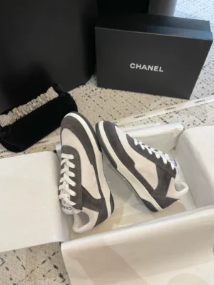 CHANEL SNEAKERS – CNS036