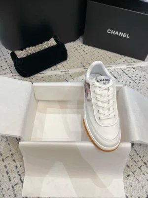 CHANEL SNEAKERS – CNS037