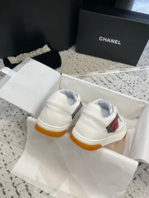 CHANEL SNEAKERS – CNS038