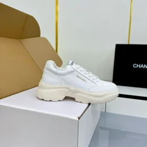 CHANEL SNEAKERS – CNS002