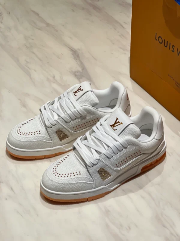 LOUIS VUITTON TRAINER SNEAKERS – LSVT426