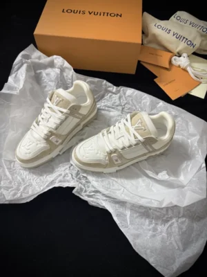 LOUIS VUITTON TRAINER SNEAKERS – LSVT428