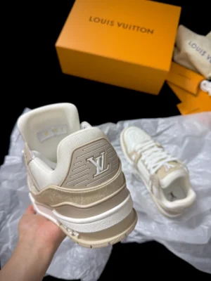 LOUIS VUITTON TRAINER SNEAKERS – LSVT428