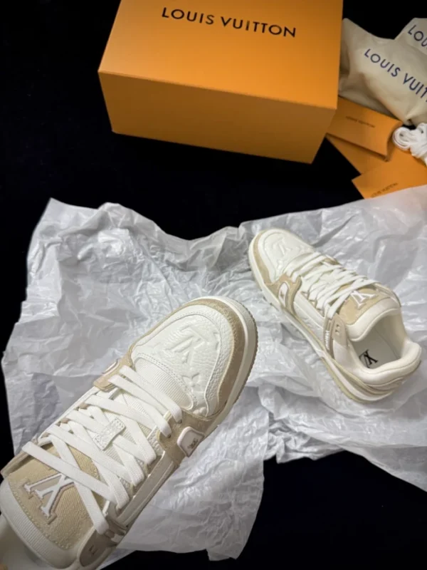 LOUIS VUITTON TRAINER SNEAKERS – LSVT428