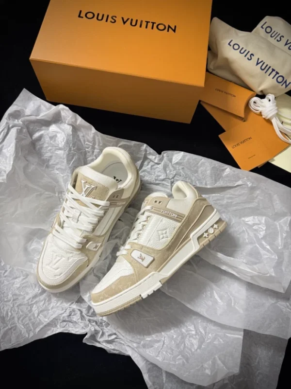 LOUIS VUITTON TRAINER SNEAKERS – LSVT428