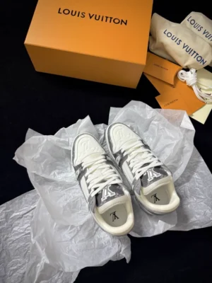 LOUIS VUITTON TRAINER SNEAKERS – LSVT429