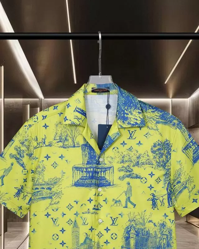 LV Printed Short-Sleeved Silk Shirt - LVS038
