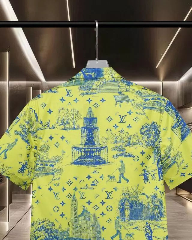 LV Printed Short-Sleeved Silk Shirt - LVS038