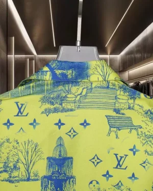 LV Printed Short-Sleeved Silk Shirt - LVS038