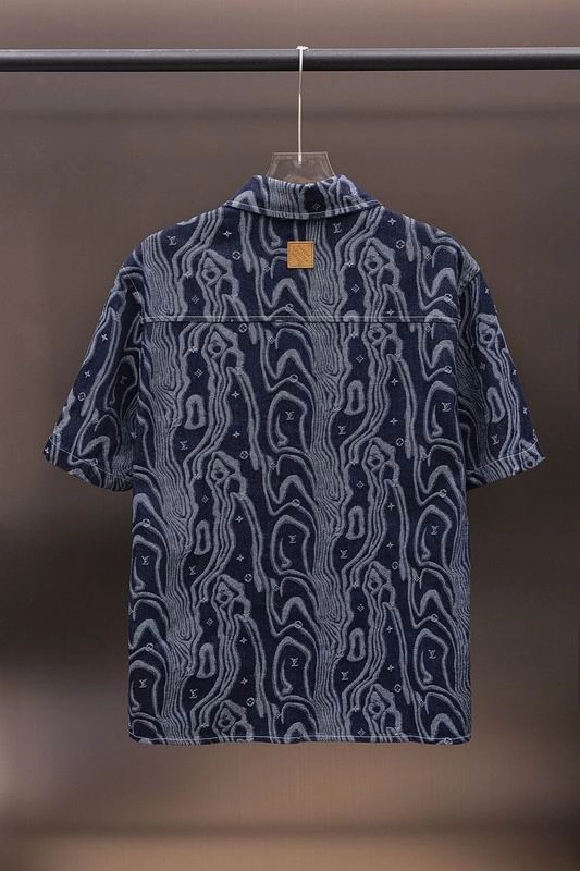LV Short-Sleeved Shirt - LVS040