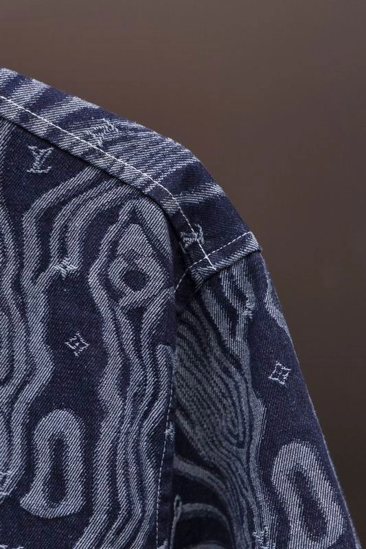 LV Short-Sleeved Shirt - LVS040